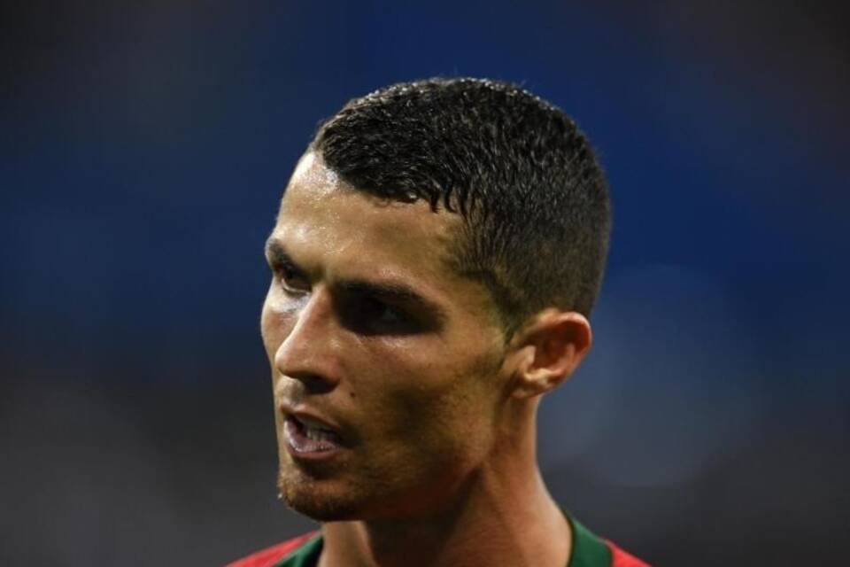 Cristiano Ronaldo Cristiano Ronaldo