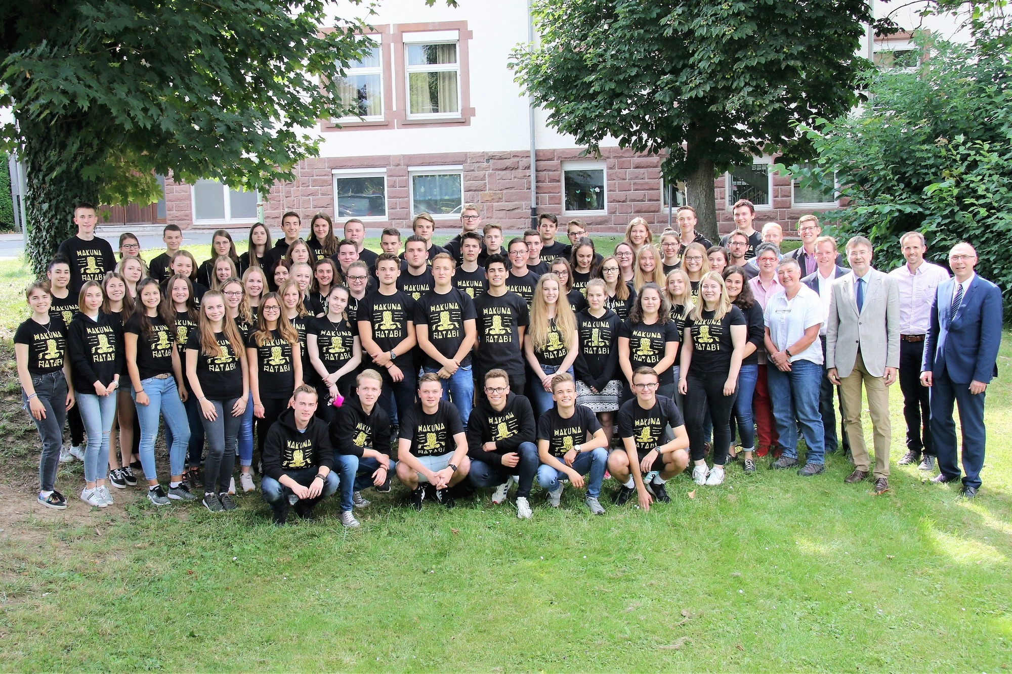 Burghardt Gymnasium Buchen Gleich Funf Abiturienten Mit Der Traumnote 1 0 Buchen Rnz