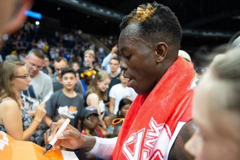 Dennis Schröder Dennis Schröder