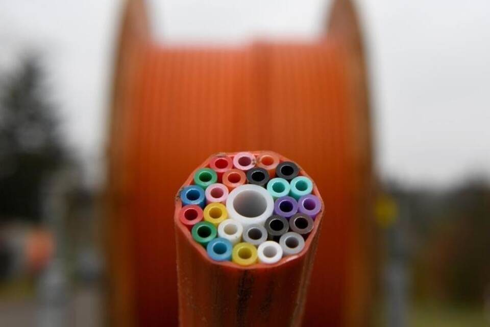 Ausbau der Glasfaseranschlüsse Ausbau der Glasfaseranschlüsse