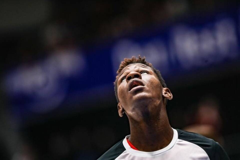 Isaac Bonga Isaac Bonga