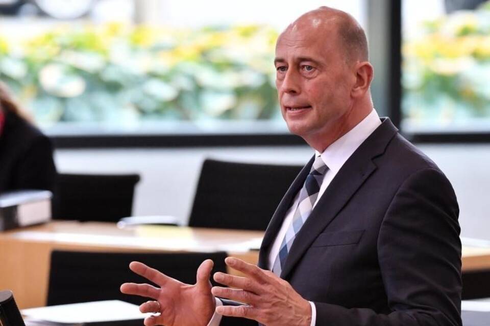 Wolfgang Tiefensee Wolfgang Tiefensee