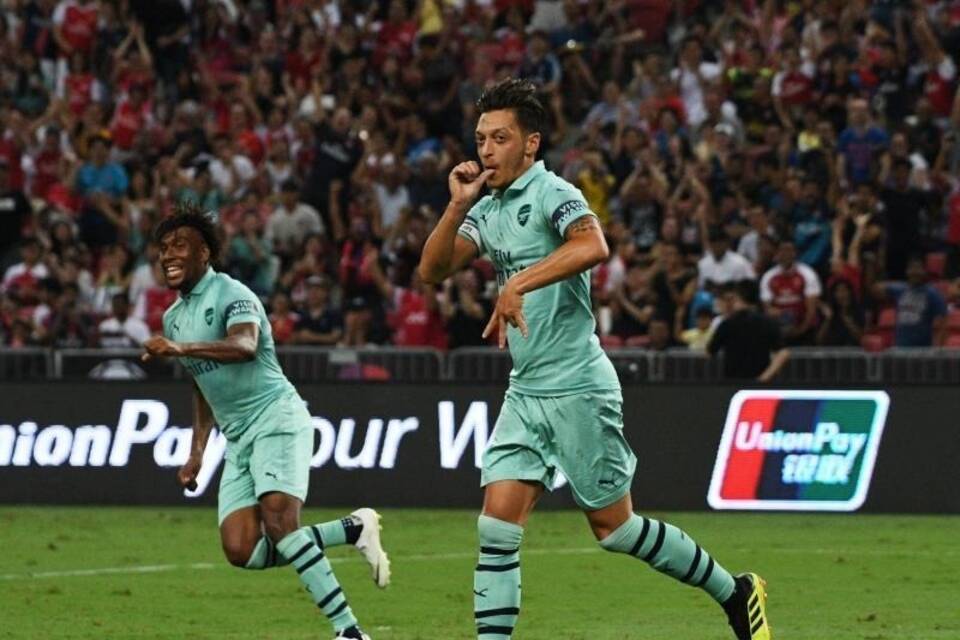 Mesut Özil Mesut Özil