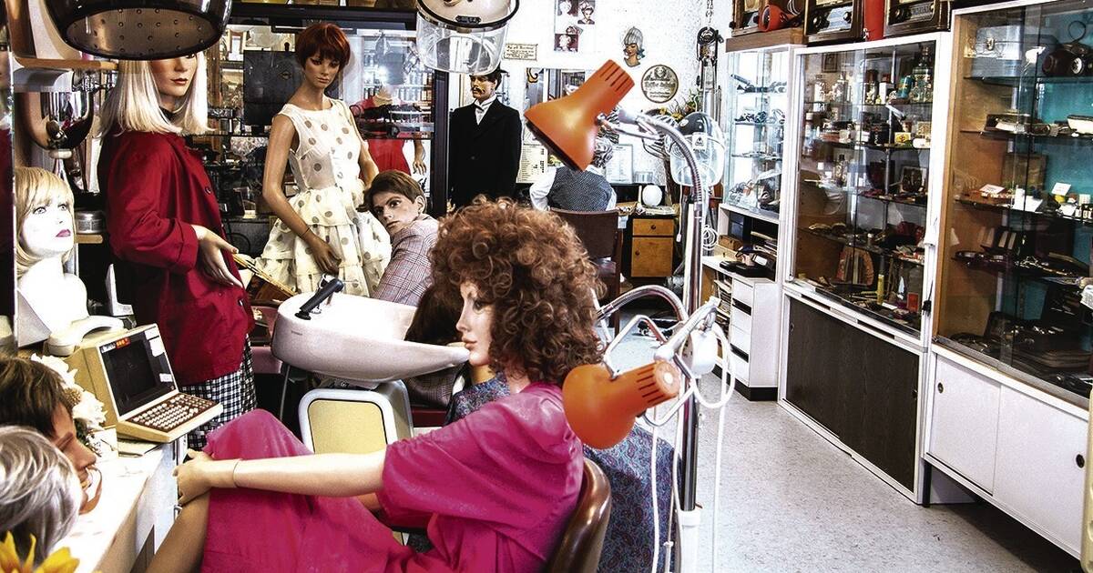  Schnuteputzer   s Friseurmuseum   Beim Friseur ging fr  her