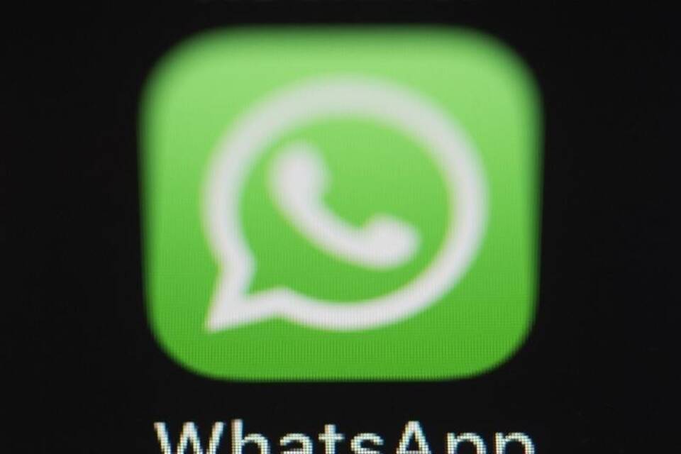 WhatsApp WhatsApp