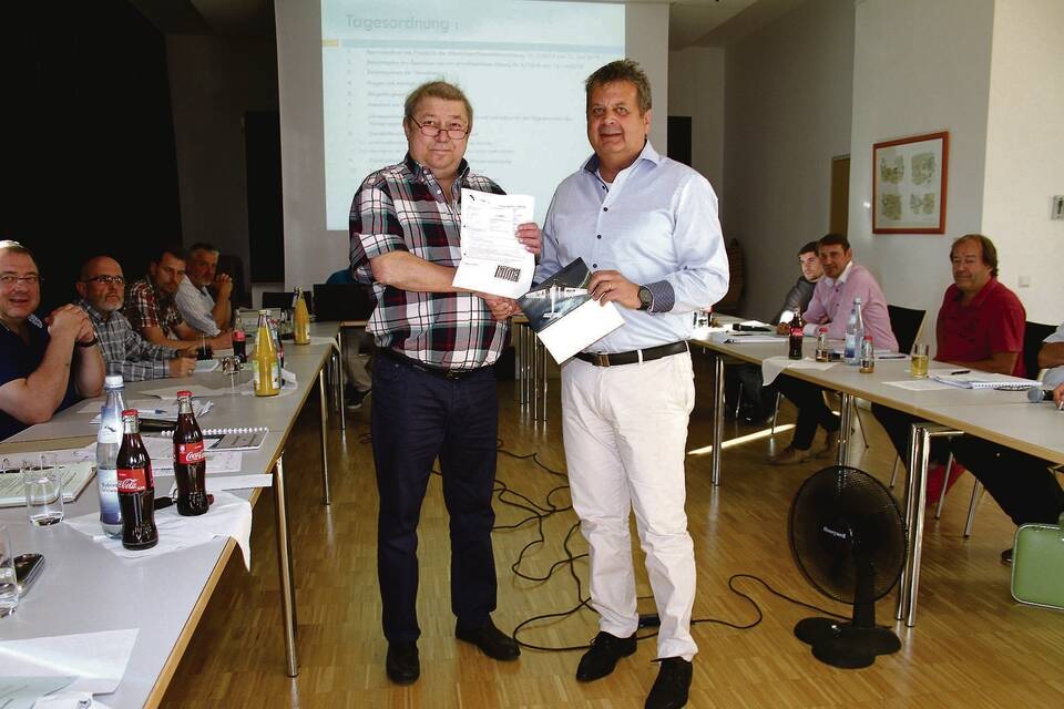 Gaiberg AltBürgermeister Klaus Gärtner hebt ab RheinNeckar