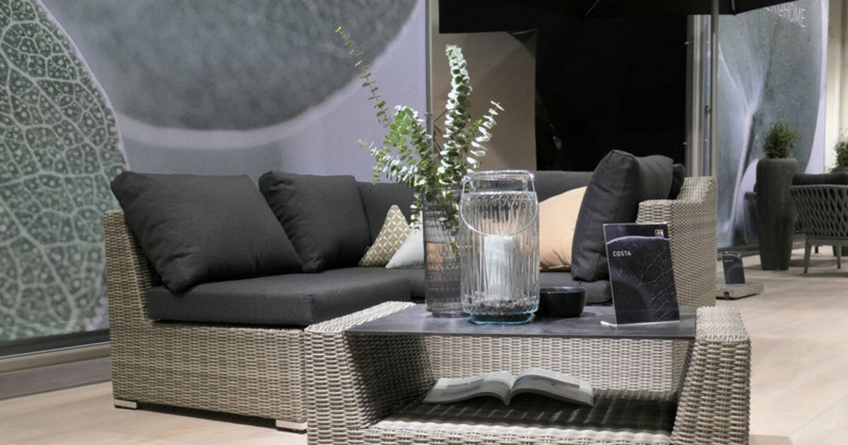 Freiluft-Wohnzimmer: Rot nur als Akzent - Lebensart - RNZ