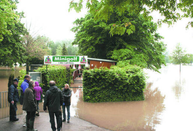 Ladenburg Dann Kam Die Welle Bergstrasse Rnz