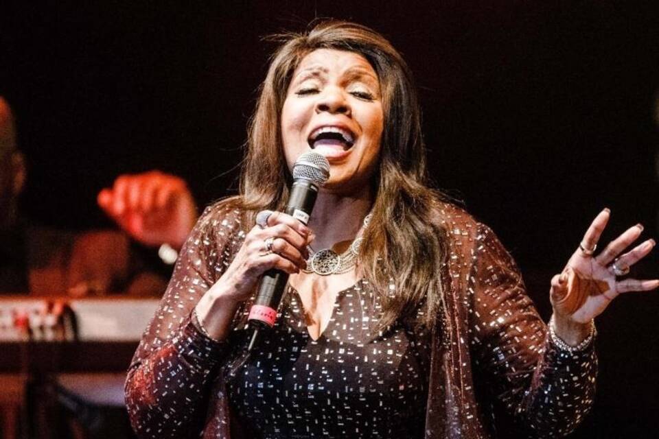 Gloria Gaynor Gloria Gaynor