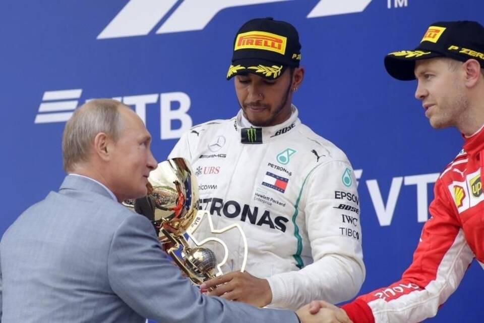 Handshakes Handshakes