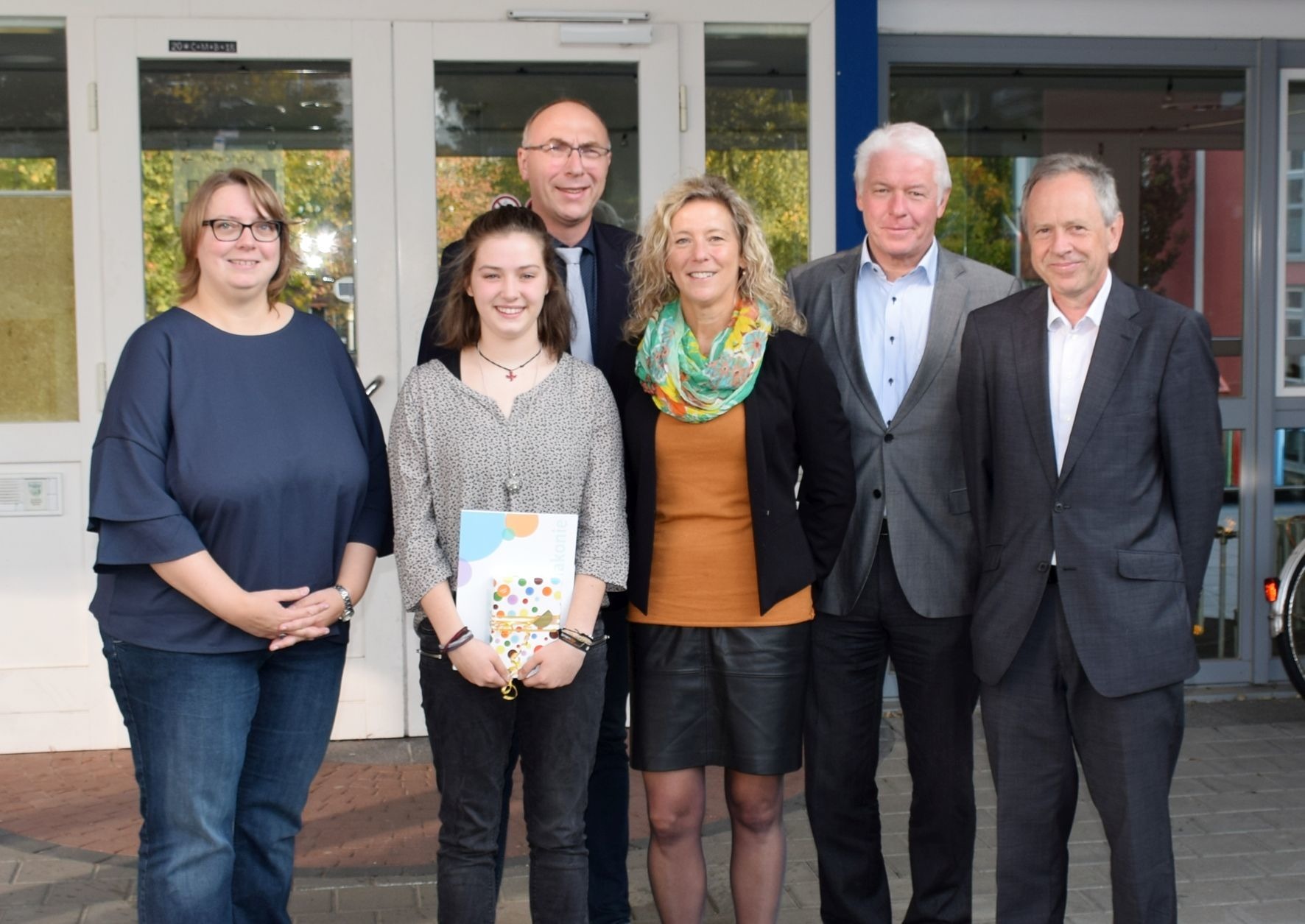 Burghardt Gymnasium Buchen Der Erste Preis Geht An Eine 15 Jahrige Buchen Rnz