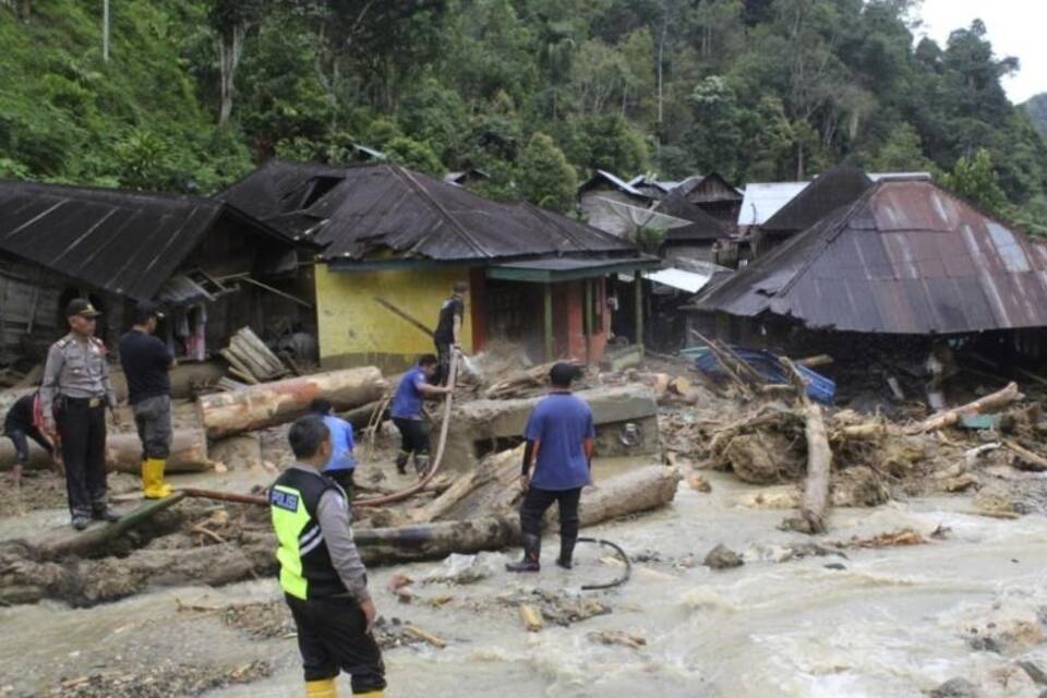 Erdrutsche auf Sumatra