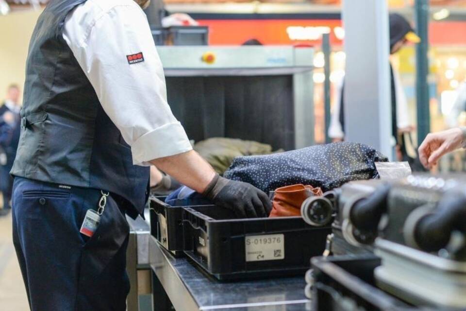 Gepäckkontrolle in Tegel Gepäckkontrolle in Tegel