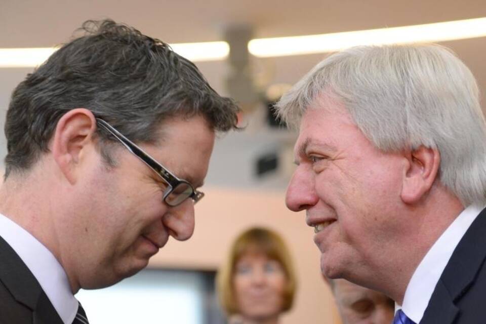 Landtagswahl am 28. Oktober Bouffier gegen SchäferGümbel TVDuell