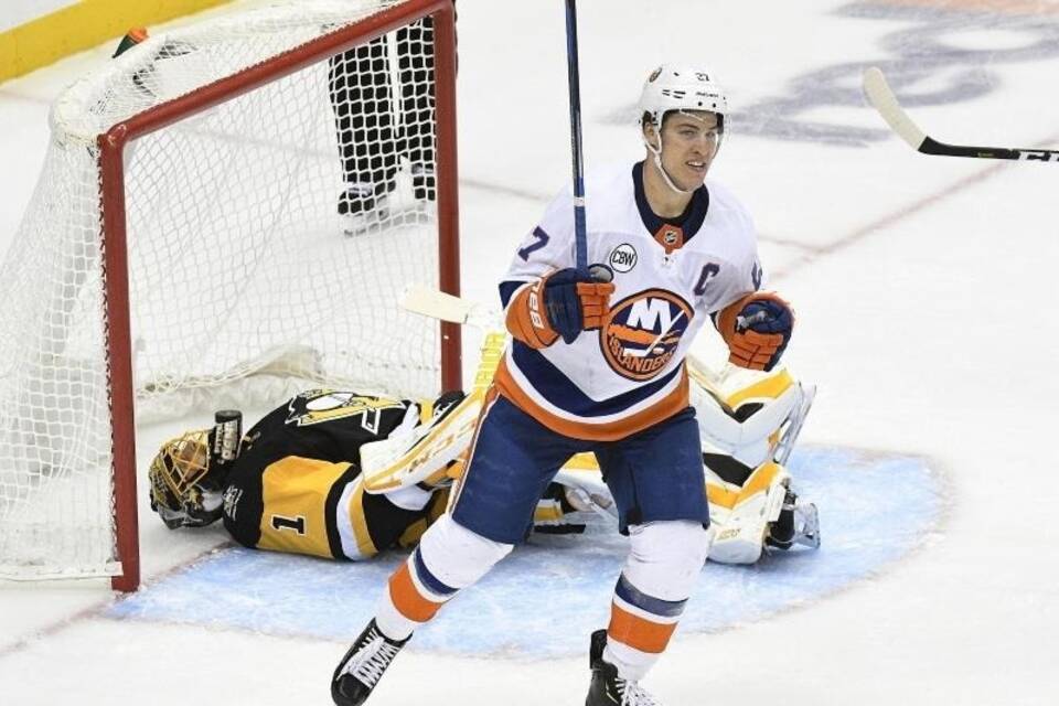 Pittsburgh Penguins - New York Islanders Pittsburgh Penguins - New York Islanders