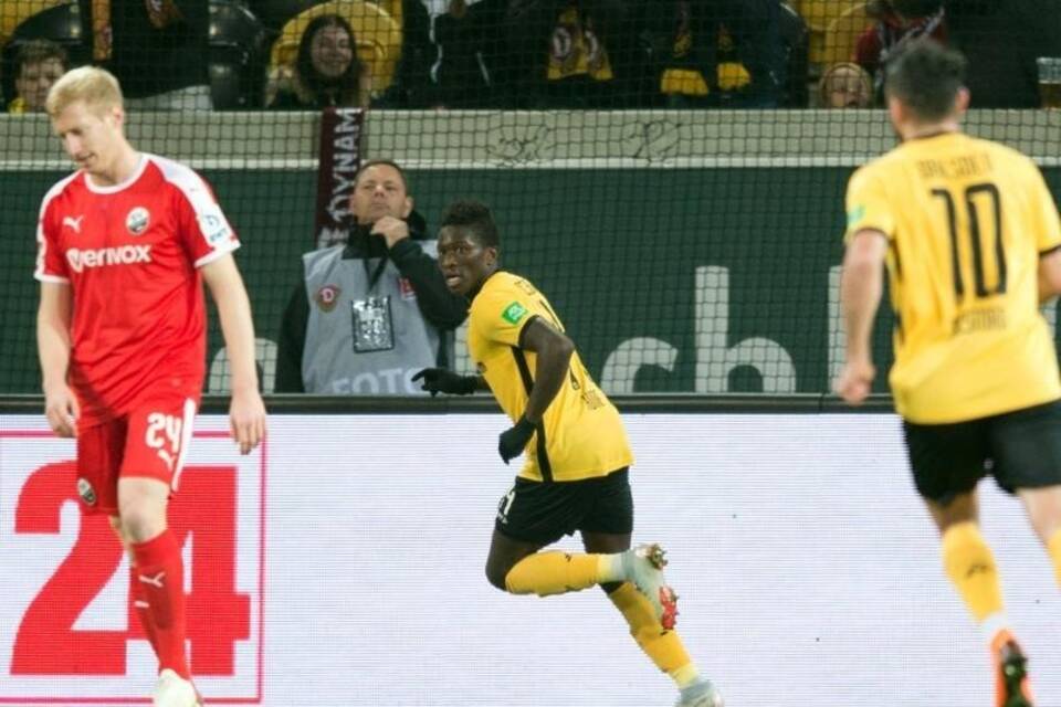 Dynamo Dresden - SV Sandhausen Dynamo Dresden - SV Sandhausen