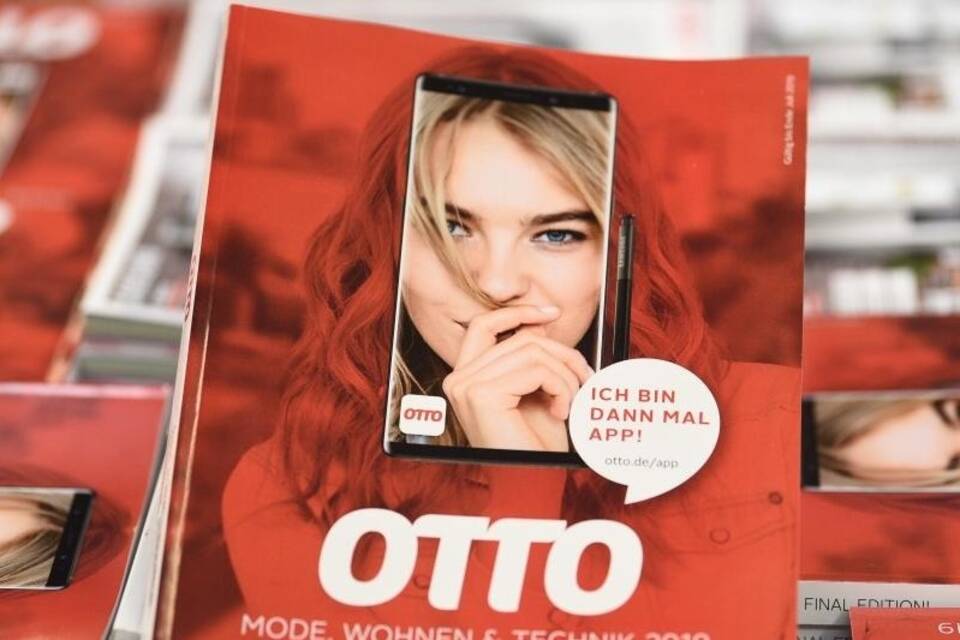 Druck des letzten Otto-Katalogs Druck des letzten Otto-Katalogs