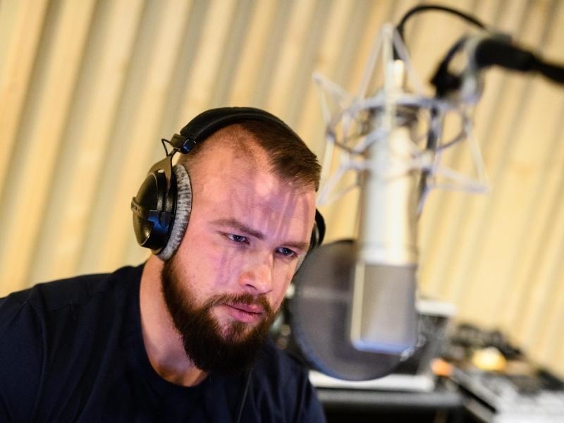 gut im gesch ft rapper kollegah der boss und der gut im gesch ft rapper kollegah der boss und der