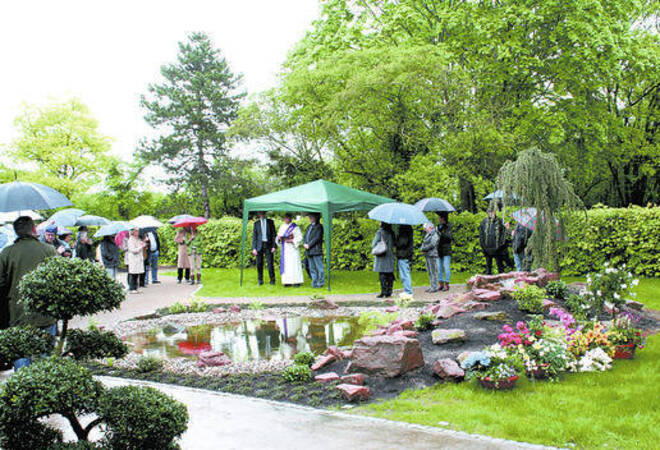 Ein Garten Der Ruhe Und Der Begegnung Bergstrasse Rnz
