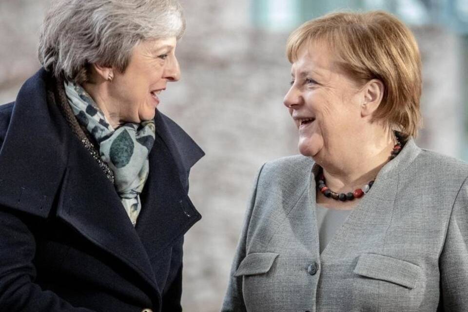 Merkel empfängt May Merkel empfängt May