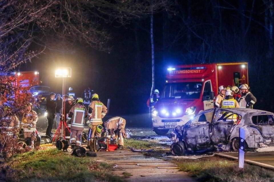 Unfall mit fünf Toten in Stolberg Unfall mit fünf Toten in Stolberg