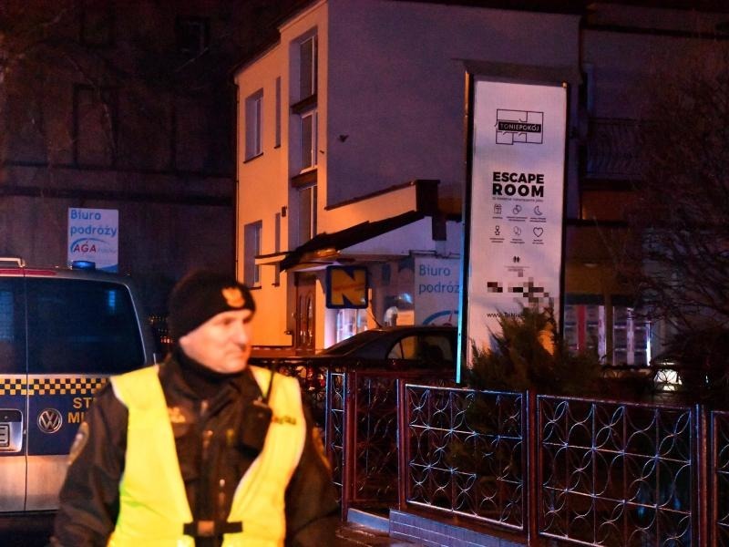 Todliche Falle Funf Madchen Sterben Bei Feuer In Escape