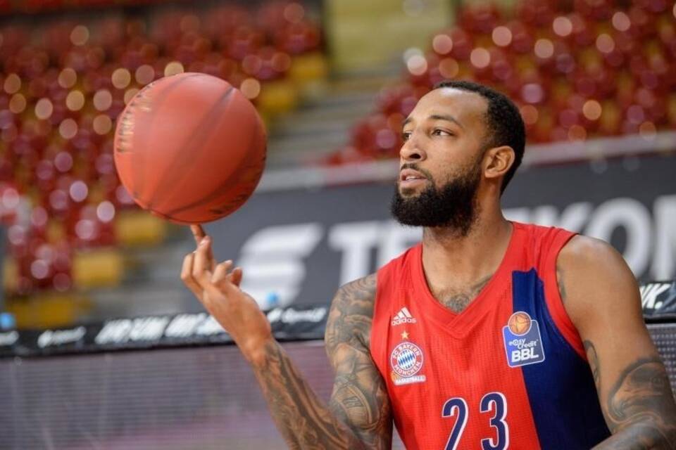Derrick Williams Derrick Williams