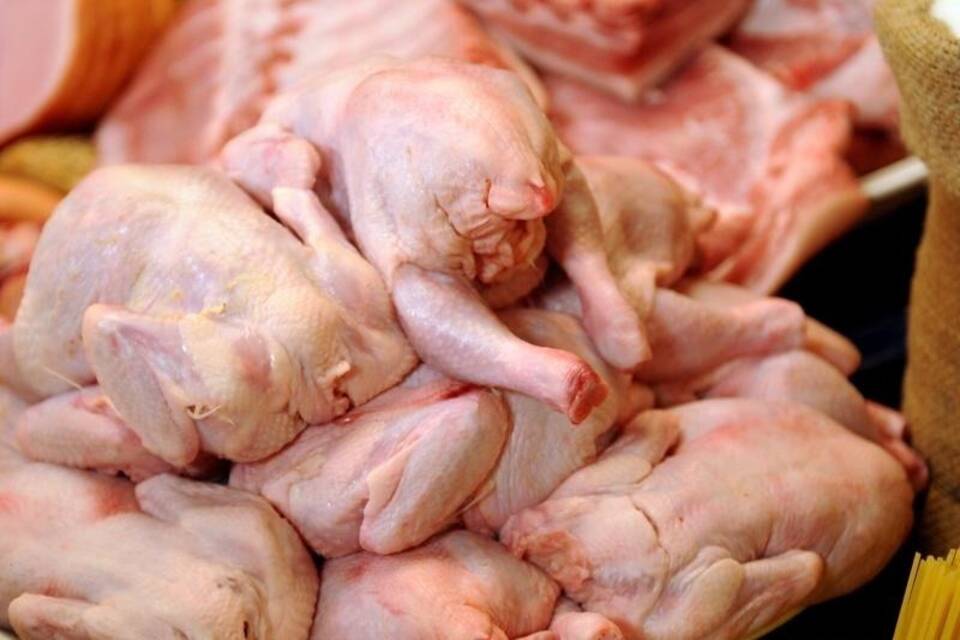 Rohe Hähnchen Rohe Hähnchen