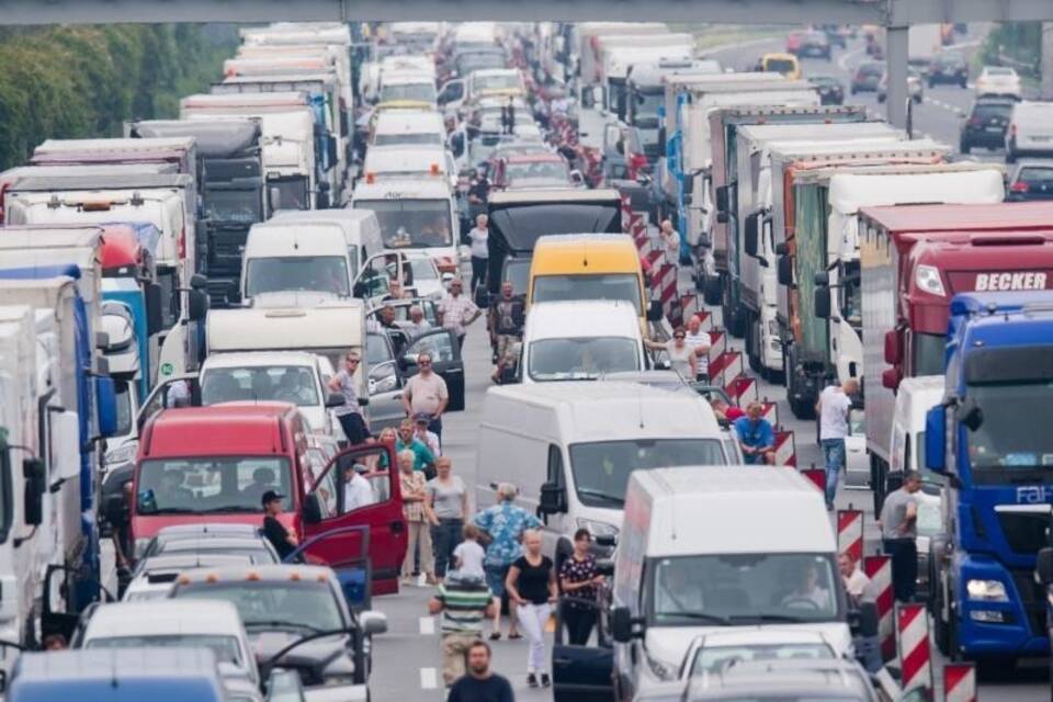 Stau auf der Autobahn Stau auf der Autobahn