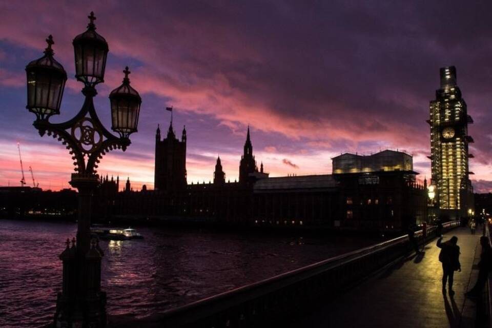 Parlament Parlament