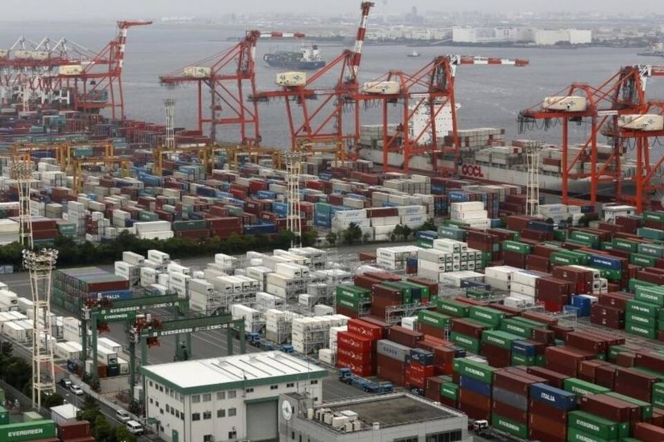 Containerhafen in Tokio Containerhafen in Tokio