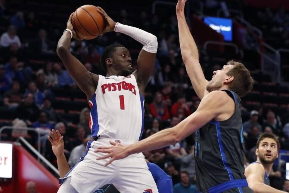 Detroit Pistons - Dallas Mavericks Detroit Pistons - Dallas Mavericks