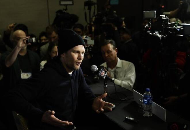 NFL: Bündchen, Trump, Football-Rekorde - der Kosmos von ...