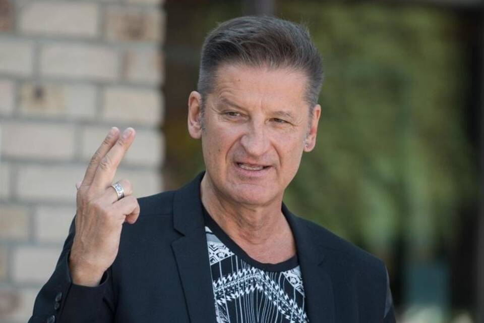 Hartmut Engler Hartmut Engler
