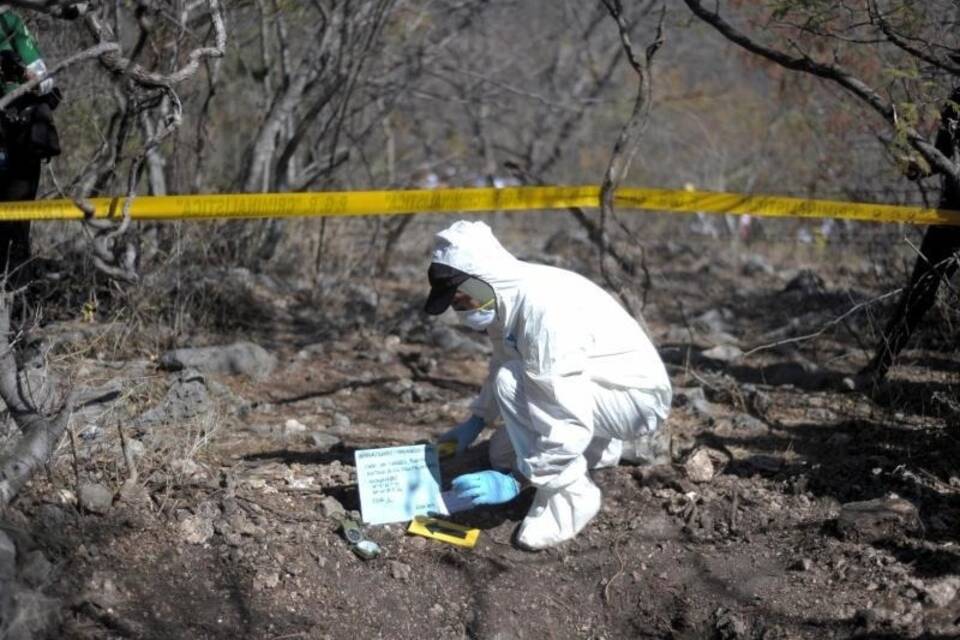 Suche nach verborgenen Gräbern in Mexiko