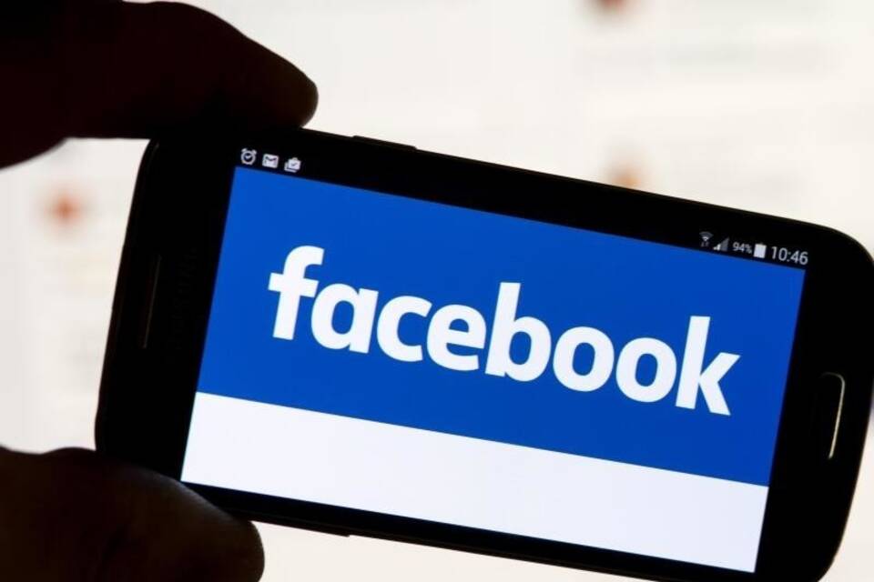 Facebook Facebook