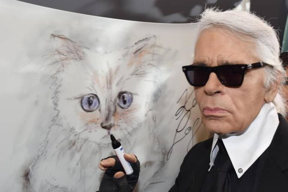Karl Lagerfeld mit Katze Choupette