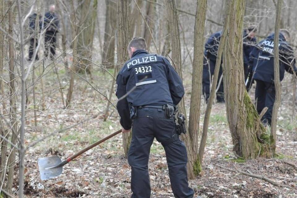 Suche nach Rebecca Suche nach Rebecca