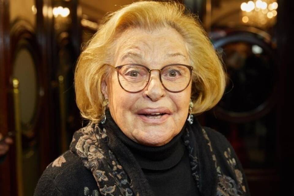 Nadja Tiller Nadja Tiller