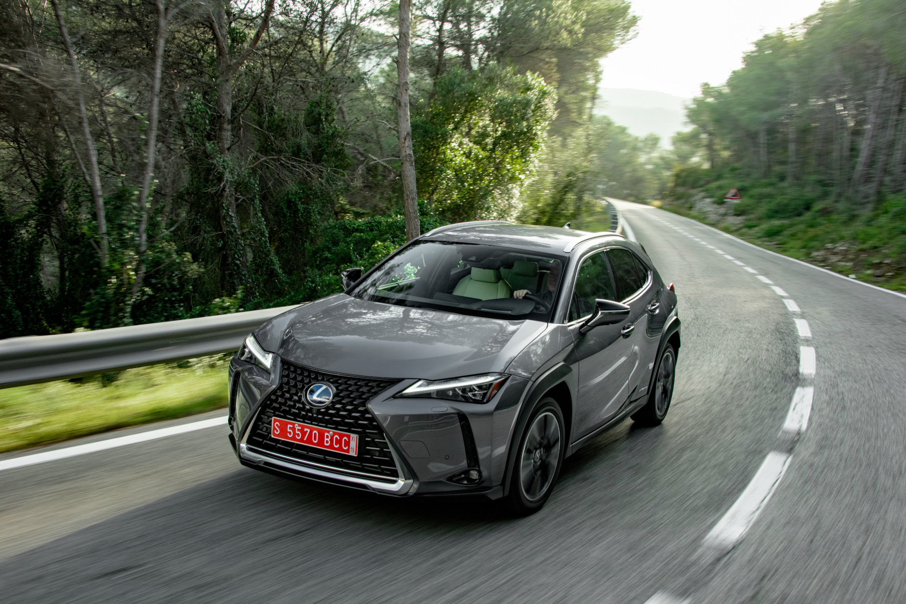 Lexus Ux 250h E Four Luxury Line Luxus Der Von Oben Kommt