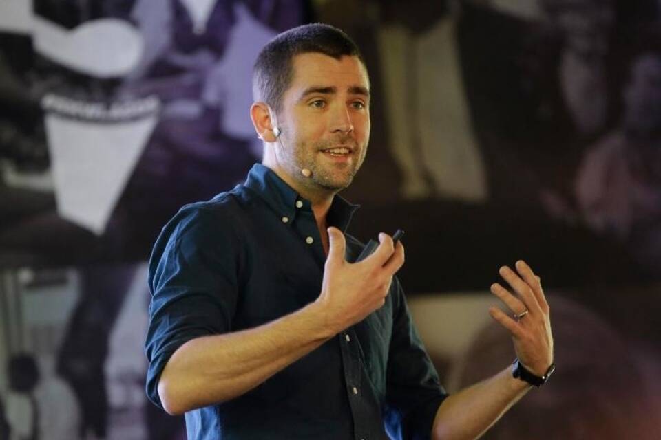 Chris Cox Chris Cox