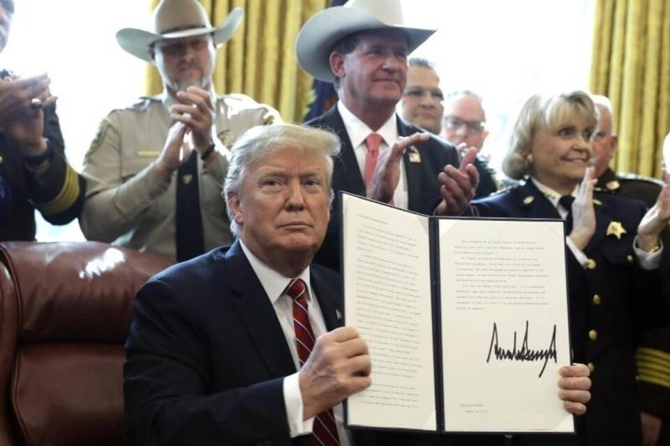 Trump legt Veto ein Trump legt Veto ein