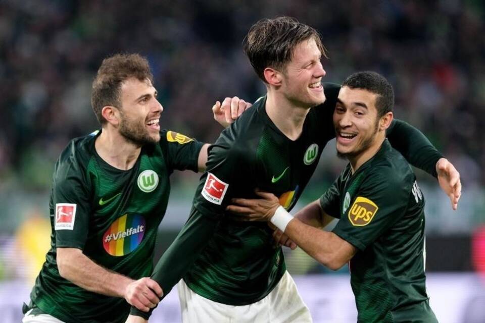 VfL Wolfsburg - Fortuna Düsseldorf VfL Wolfsburg - Fortuna Düsseldorf