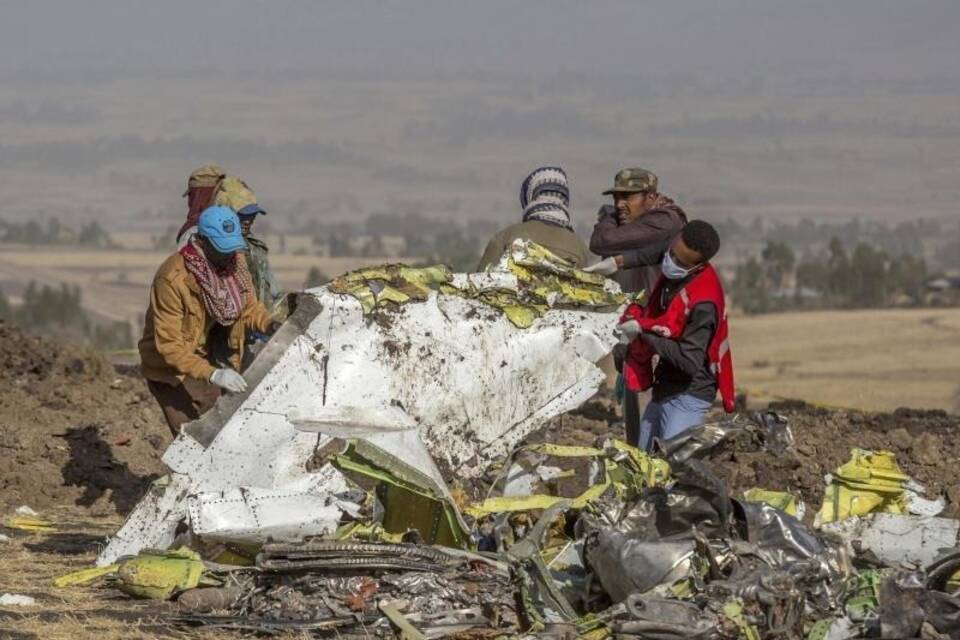 Flugzeug von Ethiopian Airlines abgestürzt Flugzeug von Ethiopian Airlines abgestürzt