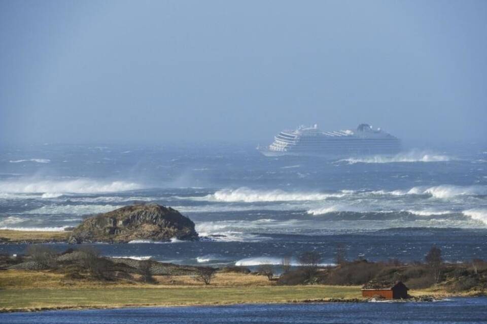 Kreuzfahrtschiff in Seenot