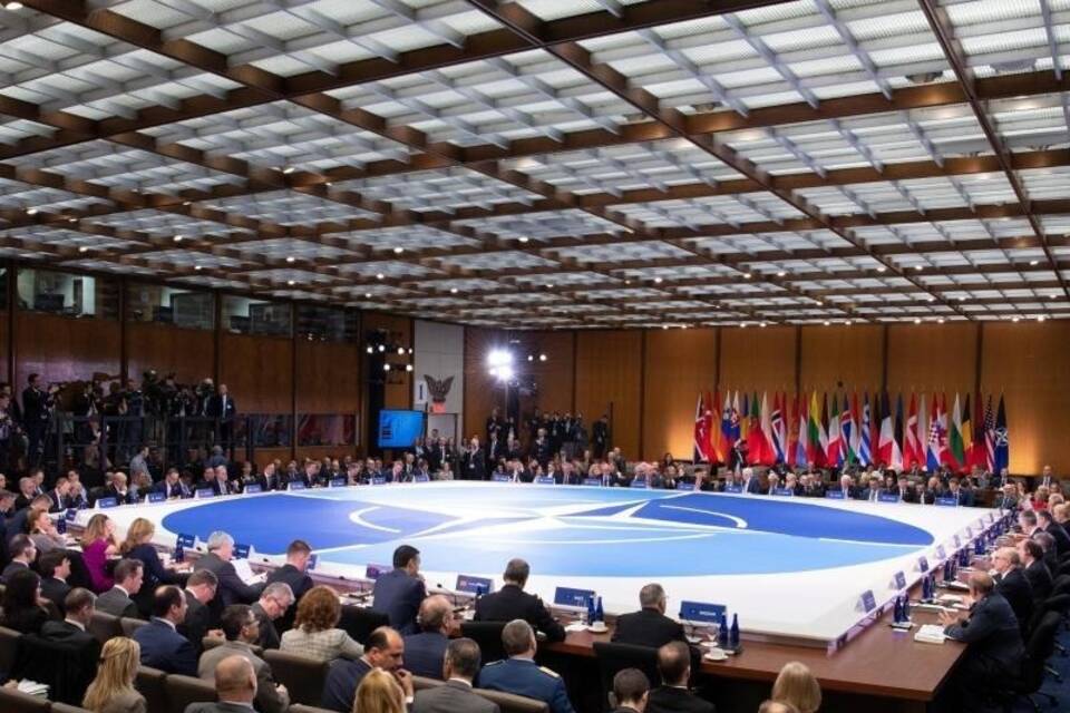 Treffen der Außenminister Treffen der Außenminister