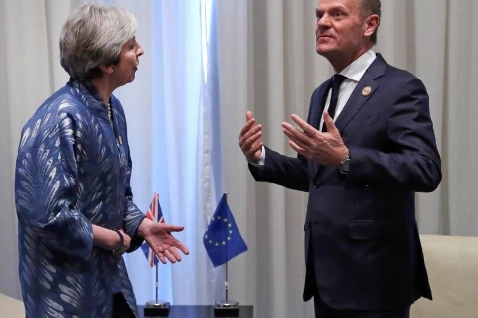 Theresa May und Donald Tusk