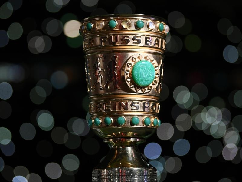 DFB-Pokal-Halbfinals: Schwere Hürde für Bayern in Bremen ...