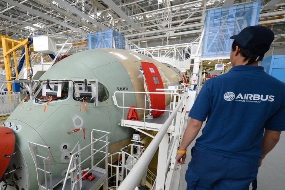 Bau eines Airbus A350 XWB in Toulouse