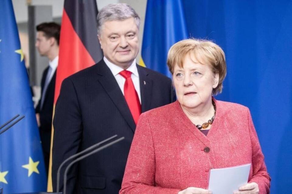 Merkel empfängt Poroschenko
